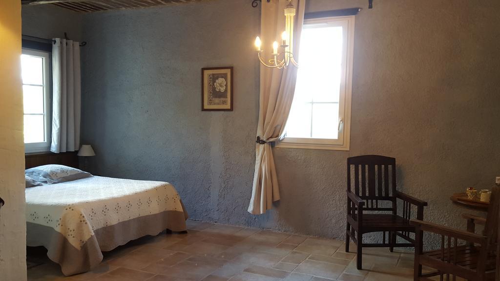 Domaine De Bertrandy Bed & Breakfast Allemagne-en-Provence Exterior foto