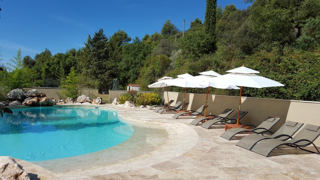 Domaine De Bertrandy Bed & Breakfast Allemagne-en-Provence Exterior foto